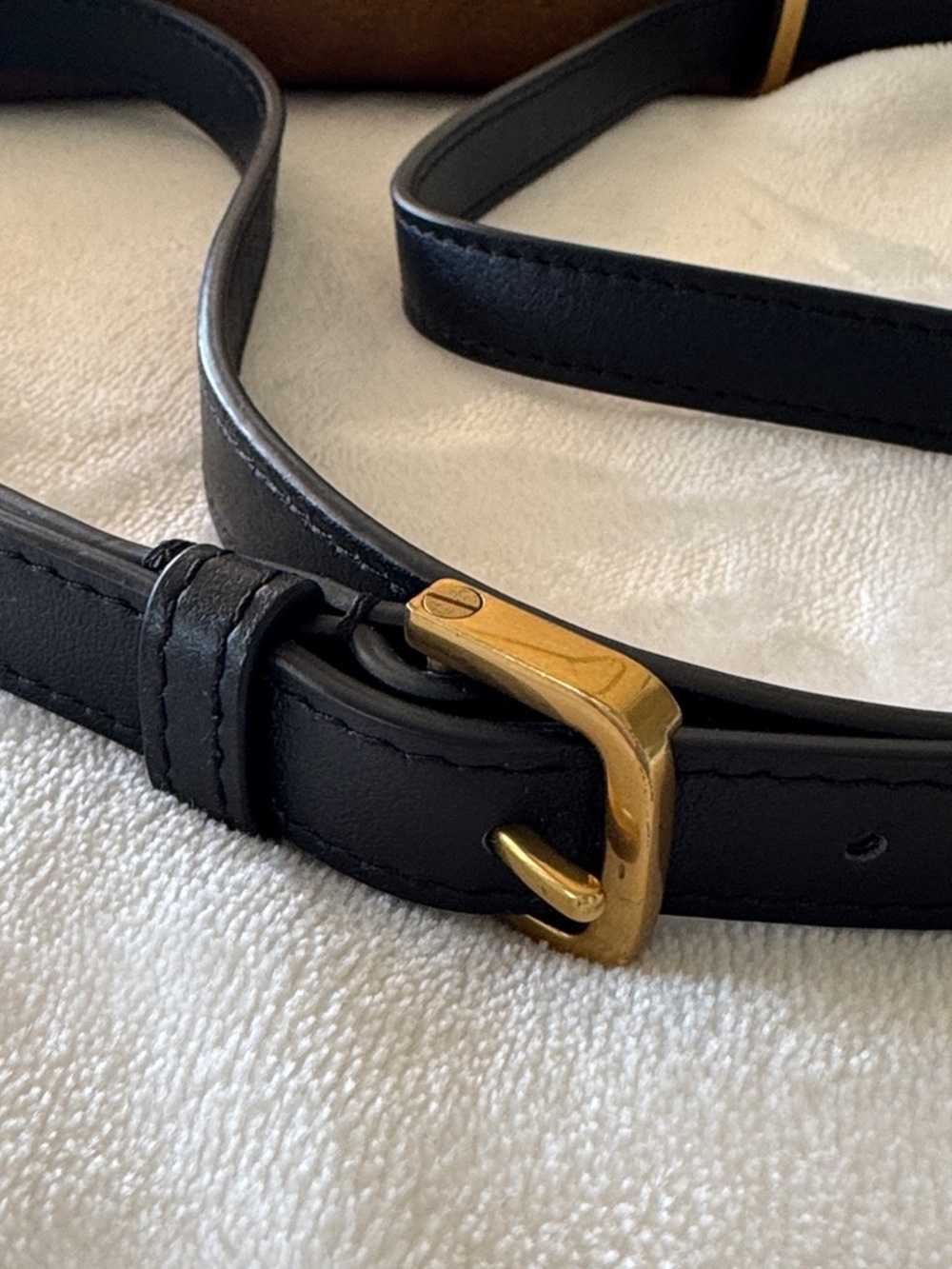 Saint Laurent Brown Suede Crossbody Bag with Black YSL Hardware (pre-loved) - Picture 4 of 15